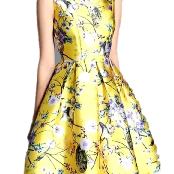 Gorgeous yellow animal patter dress - Picture 6 of 7